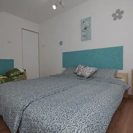 Krisztina Apartman Apartment Gyula