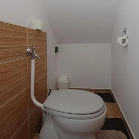 Krisztina Apartman Apartment Gyula