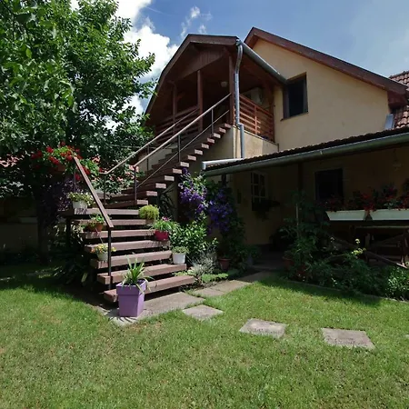 Apartment Krisztina Apartman